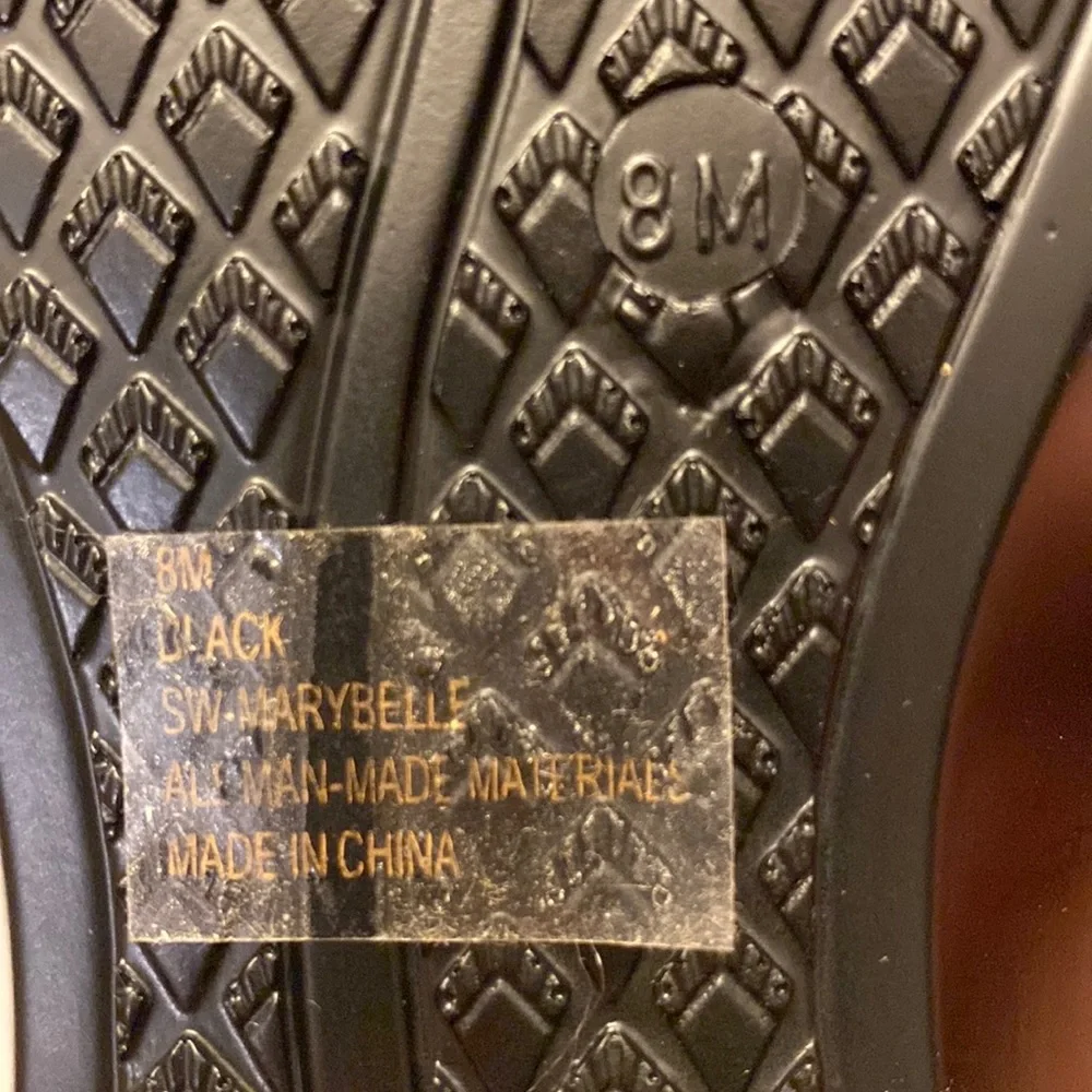 Studio Works comfort MARYBELLE black hook & loop sandals side scratch size 8M 🌹 - Picture 9 of 10